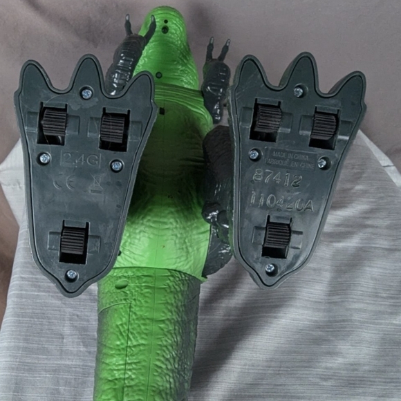 RC dinosaur (RC NOT INCLUDED) excellent condition - Picture 11 of 12